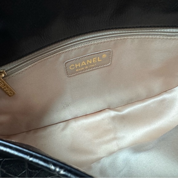 Chanel Embossed Quilted Paris-Moscou Moujik Flap Bag - Picture 9 of 10